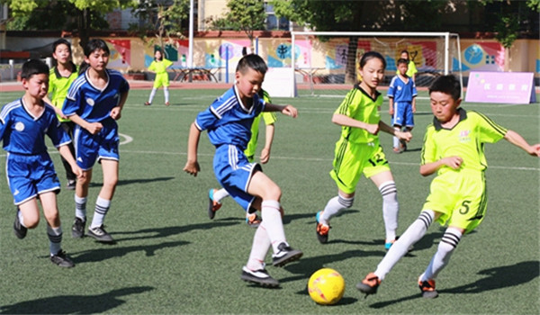 汉滨区江南中心校第三届小学生校园足球联赛开赛