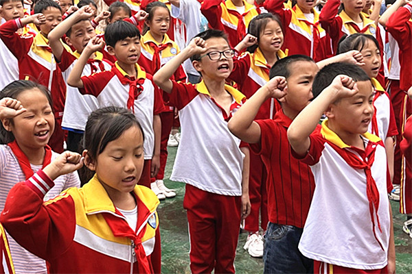 漩涡镇中心小学图片